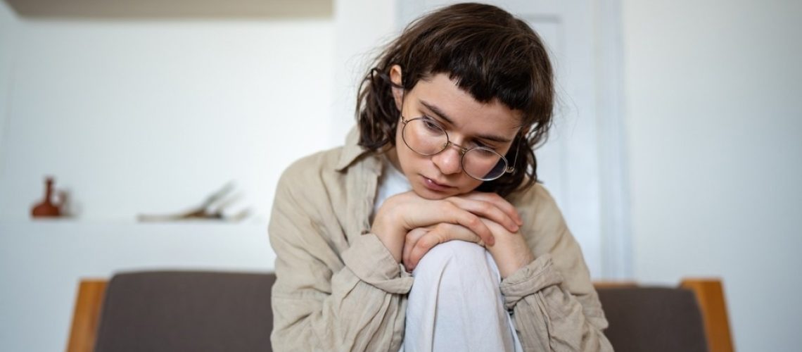 Study: Observational and genetic evidence disagree on the association between loneliness and risk of multiple diseases. Image Credit: DimaBerlin/Shutterstock.com