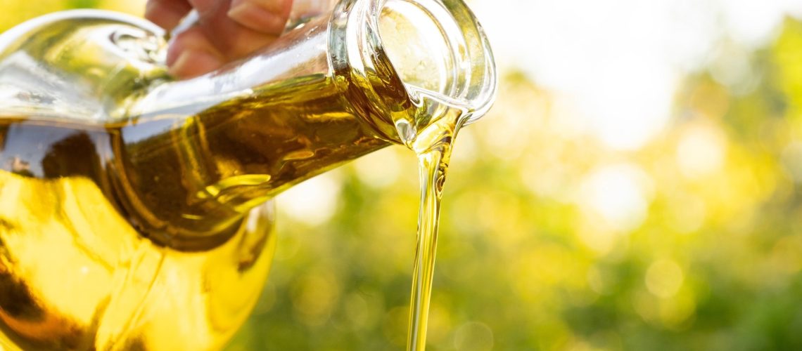 Review: Impact of Olive Oil Components on the Expression of Genes Related to Type 2 Diabetes Mellitus. ​​​​​​​Image Credit: sebra / Shutterstock