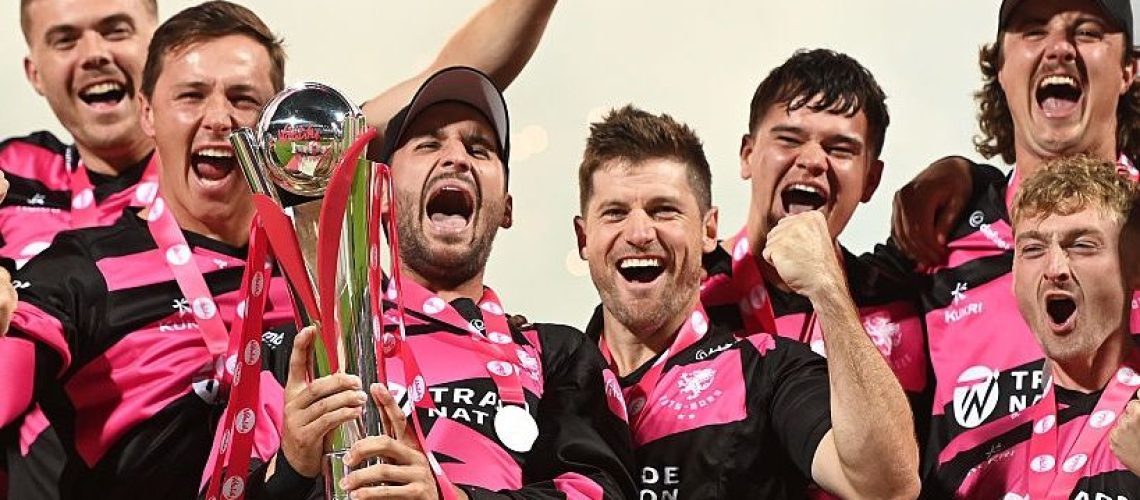 Lewis Gregory of Somerset lifts the Vitality Blast Men's Trophy following the Final match between Somerset and Hampshire at Edgbaston on September 13, 2025 in Birmingham, England.