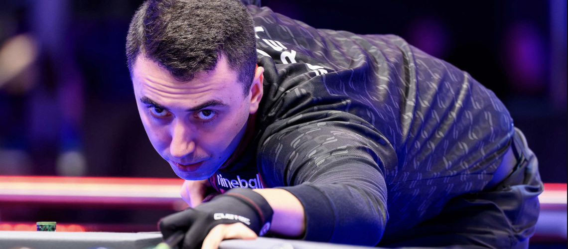 Fedor Gorst playing pool
