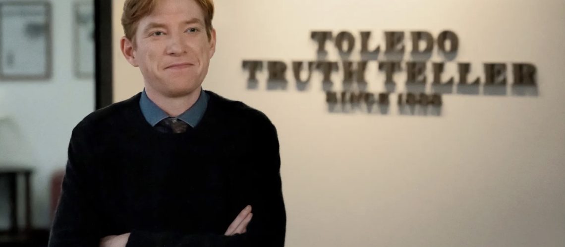 Ned Sampson (played by Domhnall Gleeson) faces an impossible task to turn an ailing Midwestern newspaper around