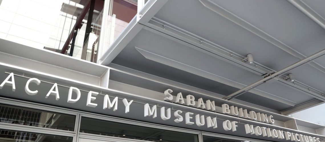 כנות לגבי הפגמים של מייסדי הוליווד היהודים אינה זהה לאנטישמיות