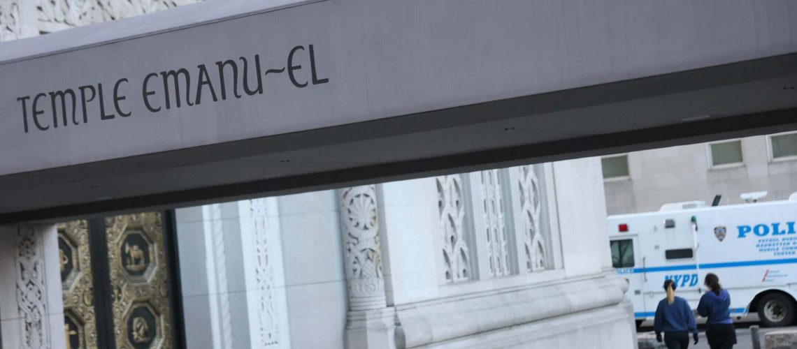 לאחר התקפות, כלבי שמירה יהודיים ביטחוניים מזהירים מפני 'סביבת האיומים המוגבהה והמורכבת ביותר' בהיסטוריה האחרונה