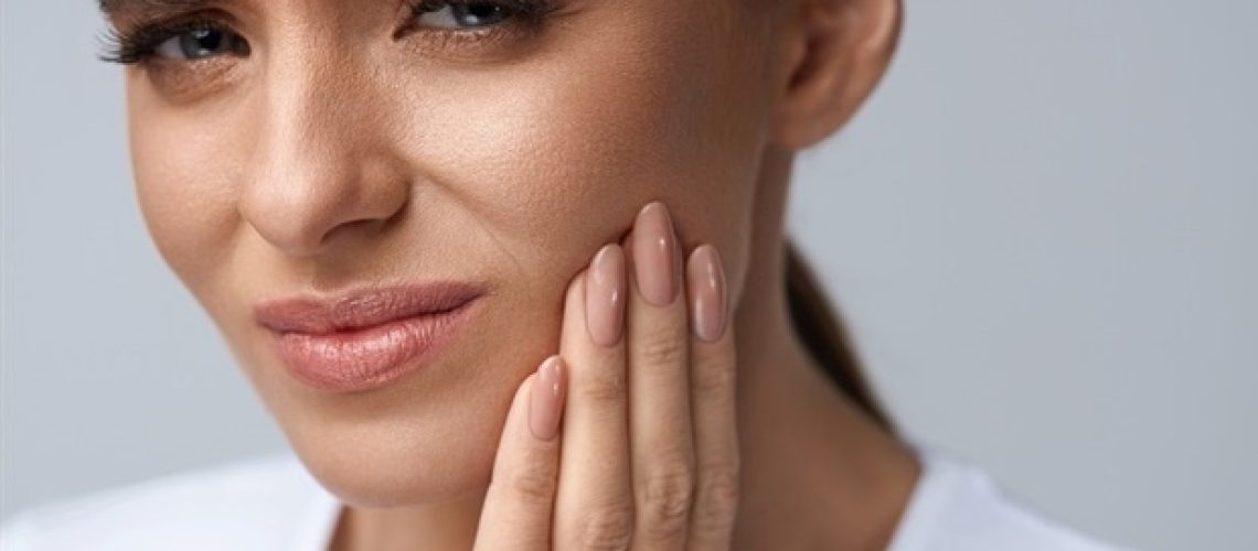 לעקור שן זה קל - הרבה יותר קשה לקבל שתל