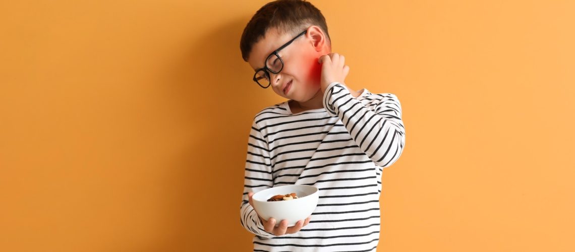 Study: Food Allergy Risk: A Comprehensive Review of Maternal Interventions for Food Allergy Prevention. Image Credit: Pixel-Shot / Shutterstock