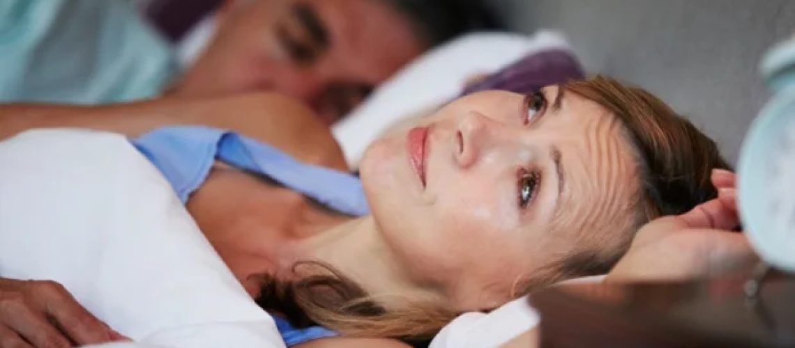 מדידות מוליכות העור חושפות קשר בין נדודי שינה ושיבושים בוויסות הפחד