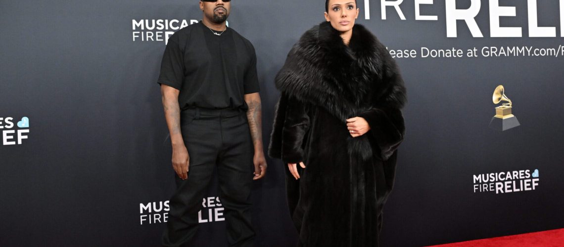 מודה לאלון מאסק על 'שמאפשר לי לפרוק', קניה ווסט פורש מ- X לאחר שהשתתפה אנטישמית הודעה של המו"ל והמנכ"ל שלנו רייצ'ל פישמן פדרסן