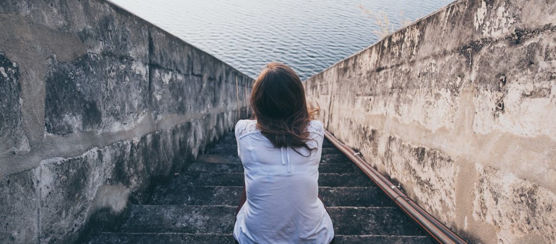 Study: A translational neuroscience perspective on loneliness: Narrative review focusing on social interaction, illness and oxytocin. Image Credit: Eakachai Leesin / Shutterstock