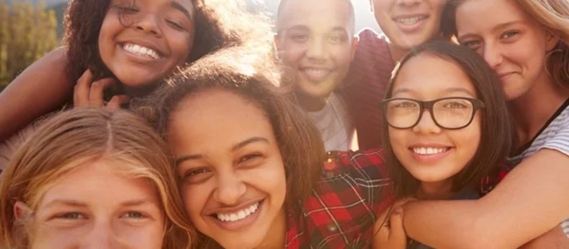 מיומנויות עיבוד פונולוגי ממשיכות להשפיע על שטף קריאת טקסט אצל מתבגרים