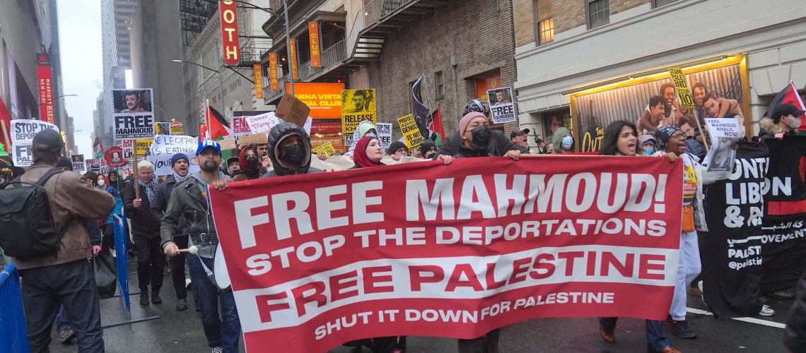 ממשל טראמפ לשלול גרין קארד למועמדים עם תיעוד של נאומים נגד ישראל. זה יום ההולדת שלנו ואנחנו עדיין חוגגים!