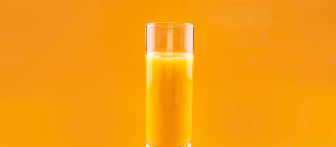 Study: Consumption of 100% Juice and Diluted 100% Juice Is Associated with Better Compliance with Dietary Guidelines for Americans: Analyses of NHANES 2017–2023. Image Credit: Elenia Photo  / Shutterstock