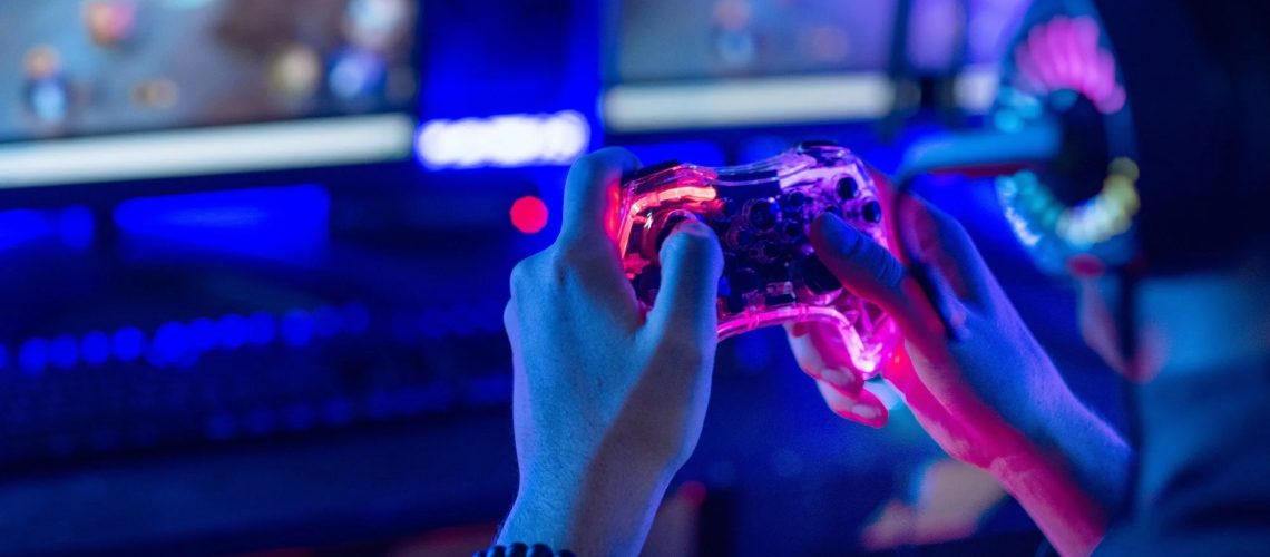 Study: Video gaming linked to unhealthy diet, poor sleep quality and lower physical activity levels in Australian University students. Image Credit: chomplearn / Shutterstock