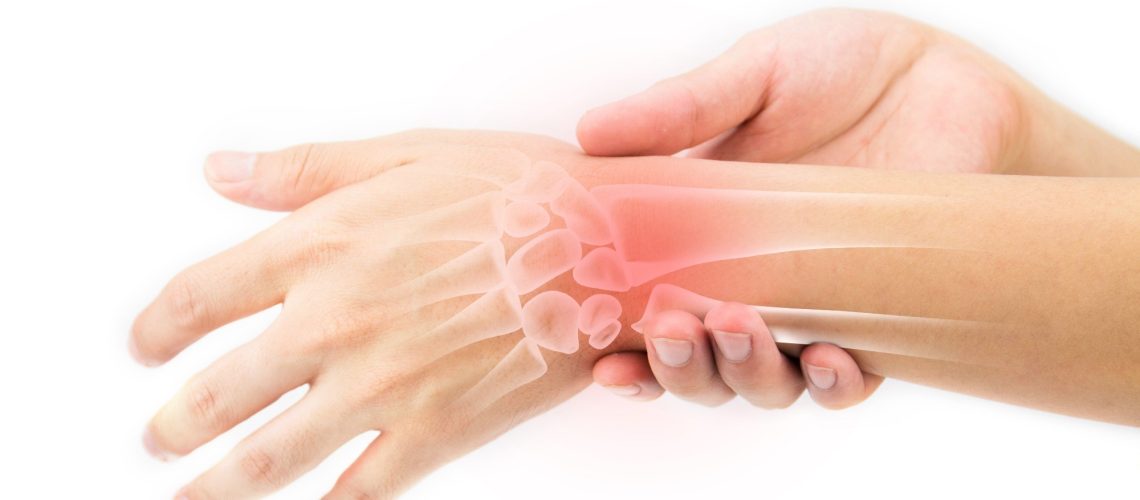 Study: Overuse injury induces persistent behavioral declines that correlate with higher IL-6 expression in the affected musculoskeletal tissues, circulation, and brain. Image Credit: SoftSheep / Shutterstock