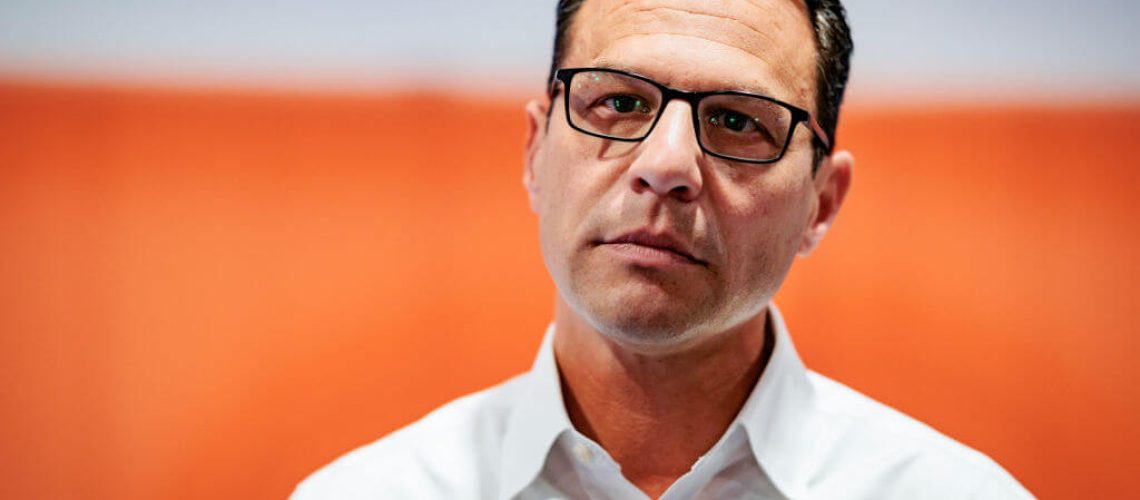 צוות האריס קורא לטענה 'אבסורדית' של הרפובליקה הדמוקרטית של הרפובליקה הדמוקרטית שלפיה השבתה של שפירו הייתה אנטישמית הודעה מהמנכ"לית והמוציאה לאור שלנו רייצ'ל פישמן פדרסן