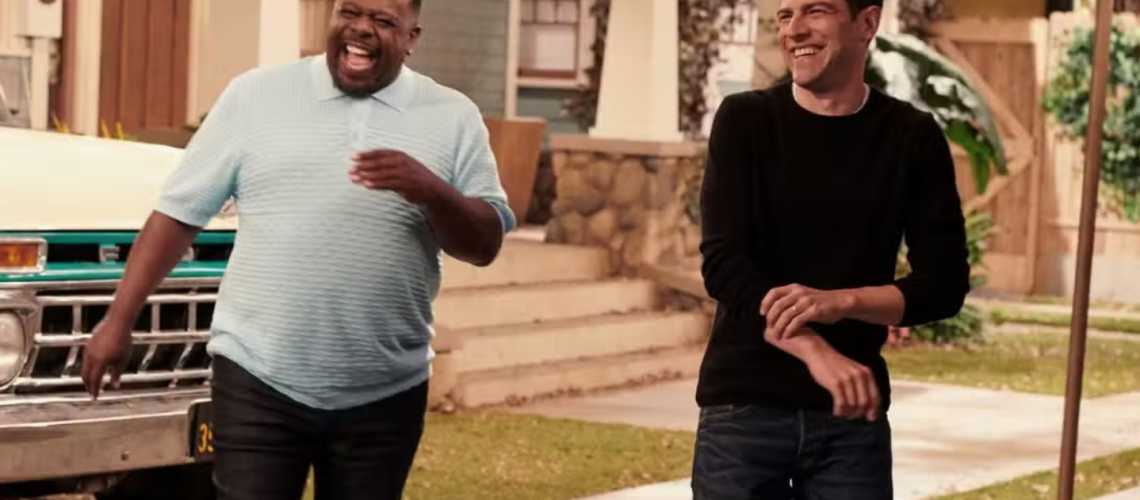 Calvin (played by Cedric The Entertainer) and Dave (Max Greenfield) return in "Neighborhood" season 8