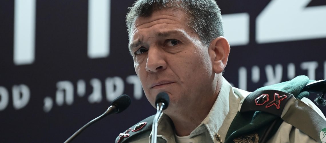 ראש המודיעין הצבאי של ישראל מתפטר, ולוקח אחריות על כישלונות 7 באוקטובר