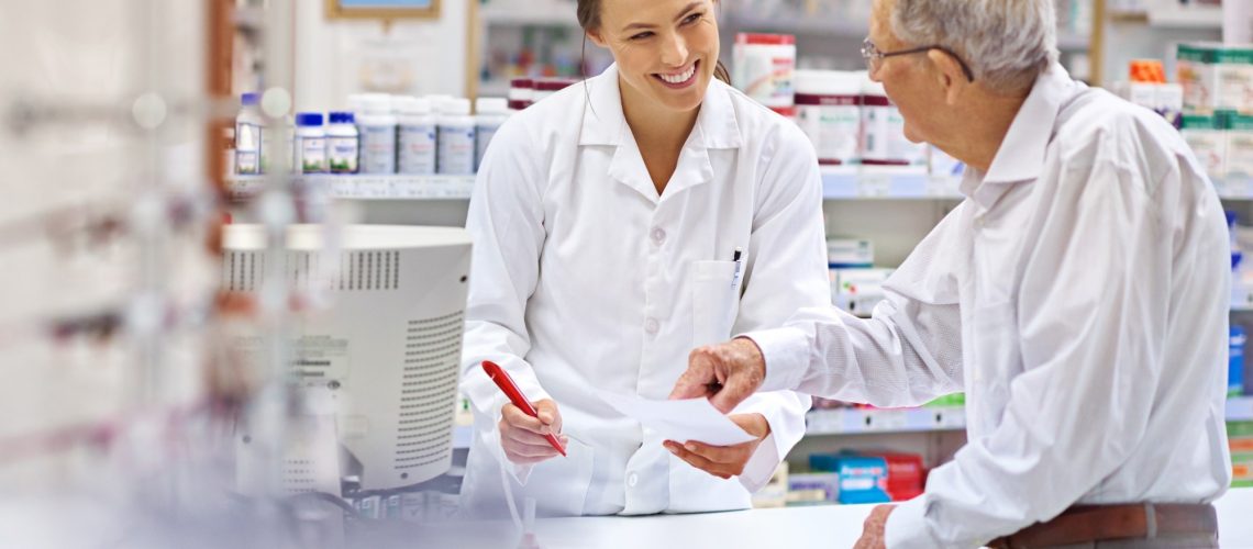 רוקחים בקהילה מספקים טיפול זול ואיכותי יותר למחלות קלות, כך עולה ממחקר