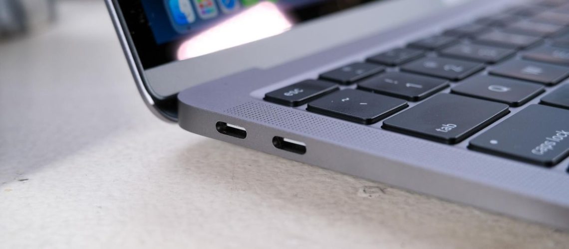 MacBook Air vs iPad Pro