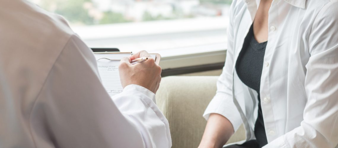 Study: Surveillance, Epidemiology, and End Results Data Show Increasing Rates of Distant-Stage Breast Cancer at Presentation in U.S. Women. Image Credit: Chinnapong / Shutterstock