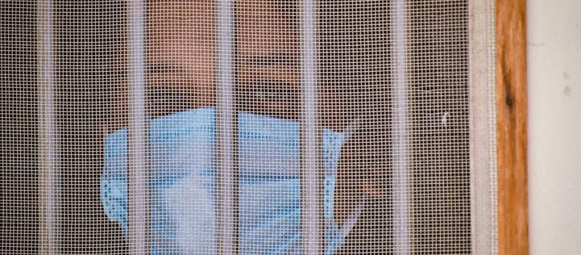 Study: Large and unequal life expectancy declines during the COVID-19 pandemic in India in 2020. Image Credit: Yashvi Jethi/Shutterstock.com