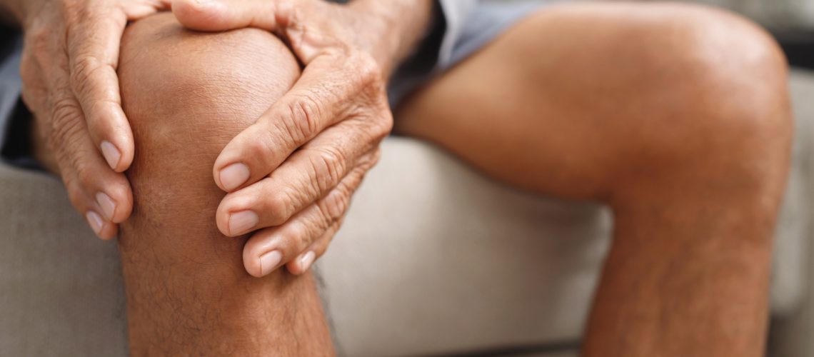 Study: Omega-3 Supplementation and Its Effects on Osteoarthritis. Image Credit: fongbeerrredhot / Shutterstock.com
