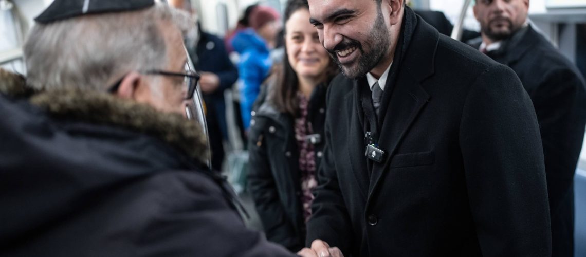 תושבי ניו יורק היהודים אומרים שהחששות לגבי ממדאני הם אמיתיים, סקר חדש מראה. רוב המצביעים האחרים אומרים שהם מוגזמים.