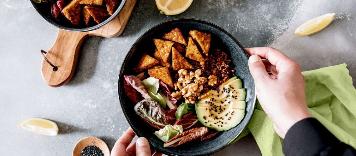 תזונה טבעונית לטווח קצר של 8 שבועות עשויה לסייע בהפחתת הגיל הביולוגי