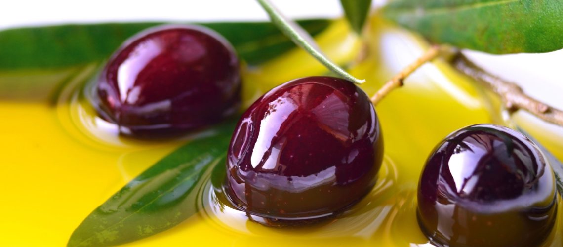 Study: Effect of a nutritional intervention based on an energy-reduced Mediterranean diet on environmental impact. Image Credit: leonori / Shutterstock