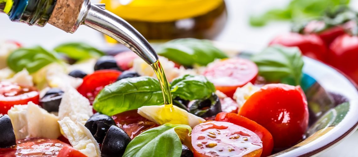 Study: Close Adherence to a Mediterranean Diet during Pregnancy Decreases Childhood Overweight/Obesity: A Prospective Study. Image Credit: Marian Weyo/Shutterstock.com