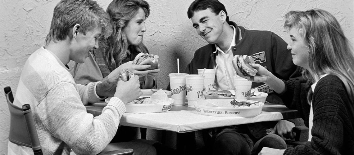 תזונה מערבית משפיעה על המעיים, עלולה להגביר IBD, הסיכון לסרטן המעי הגס