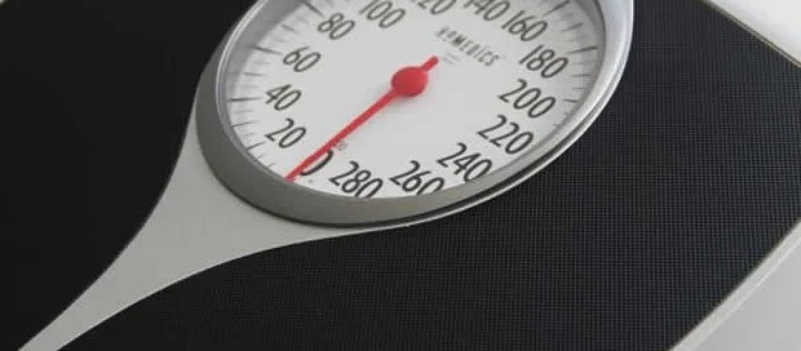 נשים המשתמשות בתרופות GLP-1 מתמודדות עם סטיגמה גבוהה יותר של ירידה במשקל